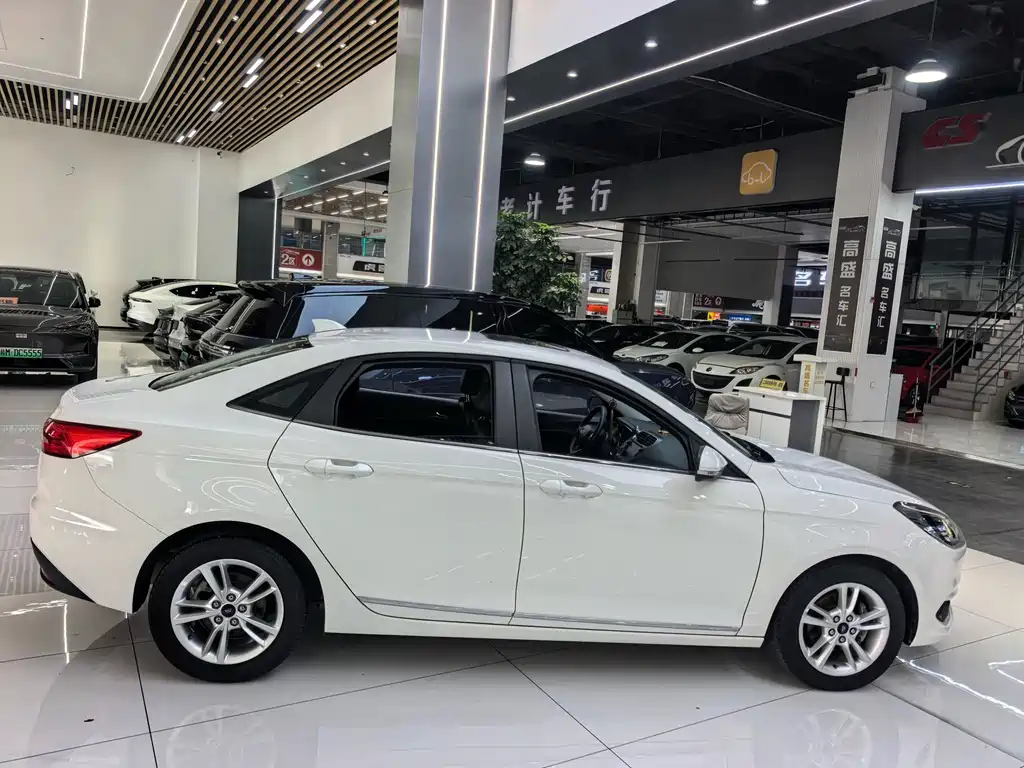 Ford Escort — миниатюра 19