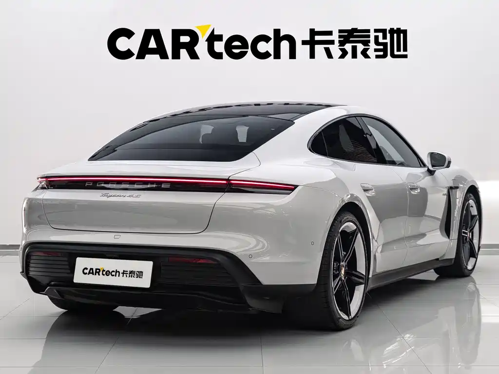 Porsche Taycan — миниатюра 4