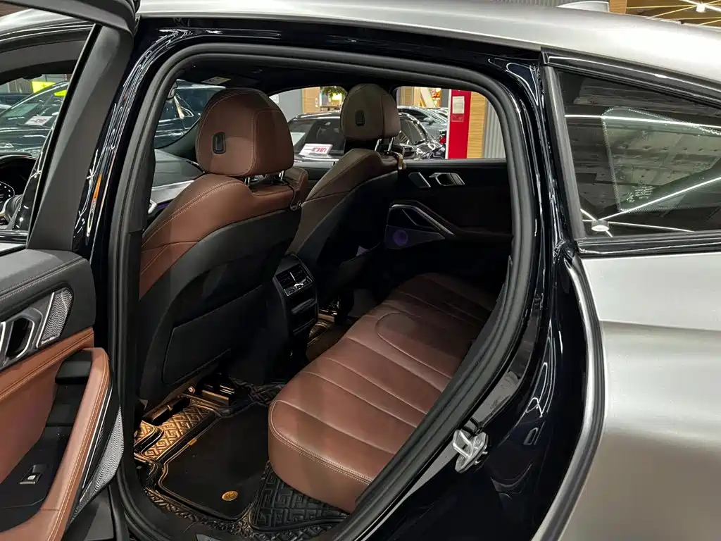 BMW X6 — миниатюра 11