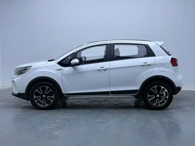 Geely Vision X3 — миниатюра 7