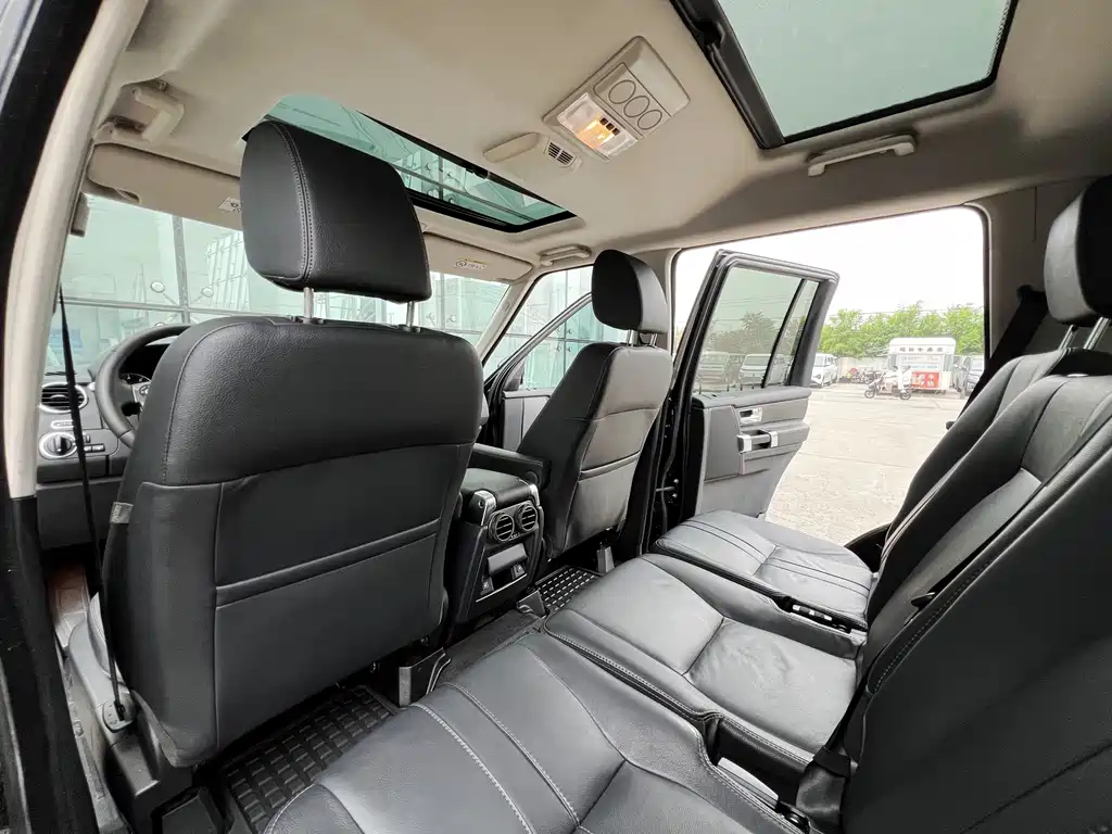 Land Rover Discovery — миниатюра 11