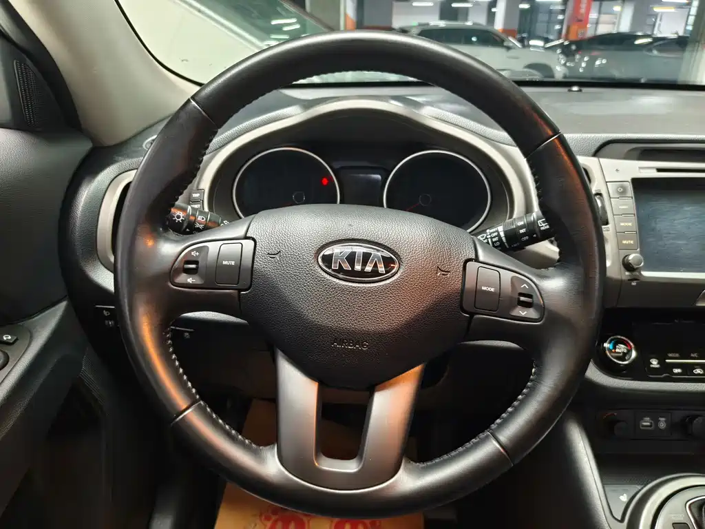 Kia Sportage — миниатюра 11