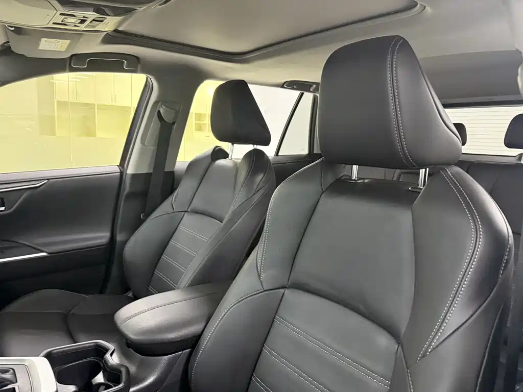 Toyota Wildlander — миниатюра 12