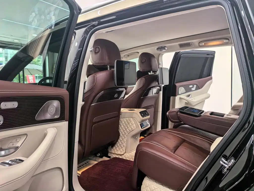 Mercedes-Benz GLS — миниатюра 10