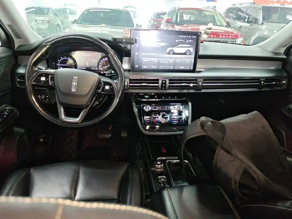 Lincoln Corsair — миниатюра 10