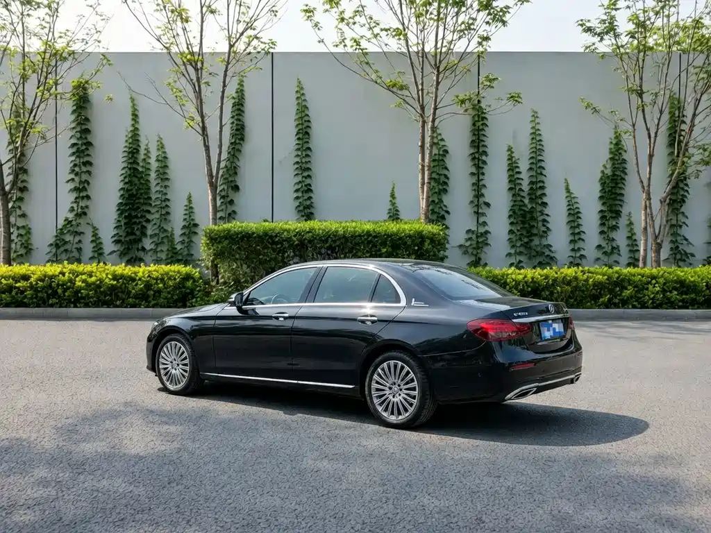 Mercedes-Benz E-Class — миниатюра 4
