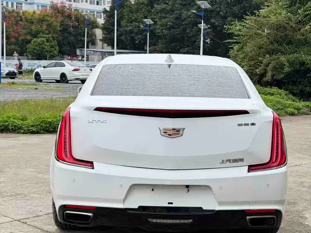 Cadillac XTS — миниатюра 7