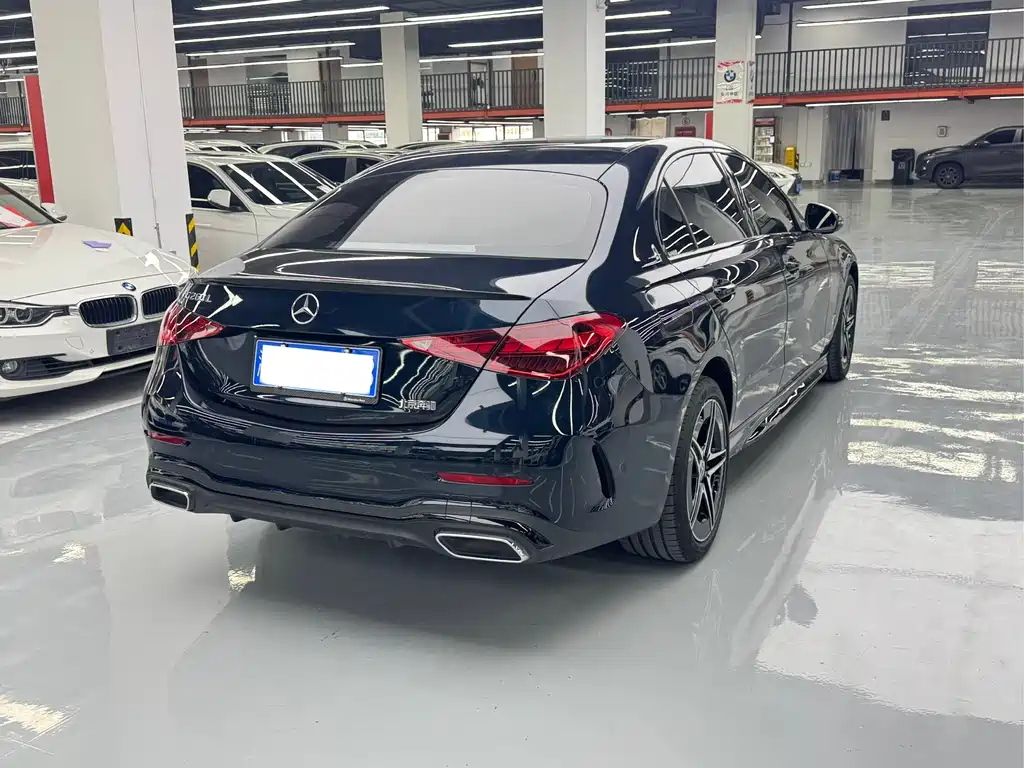 Mercedes-Benz C-Class — миниатюра 18