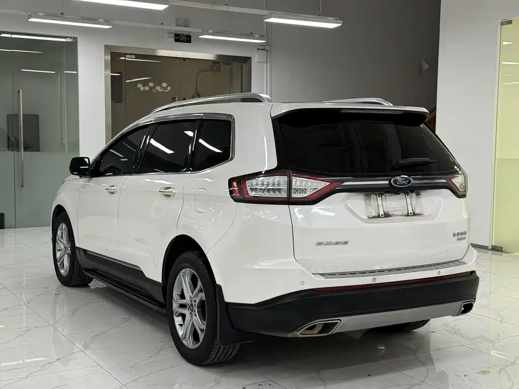 Ford Edge — миниатюра 4