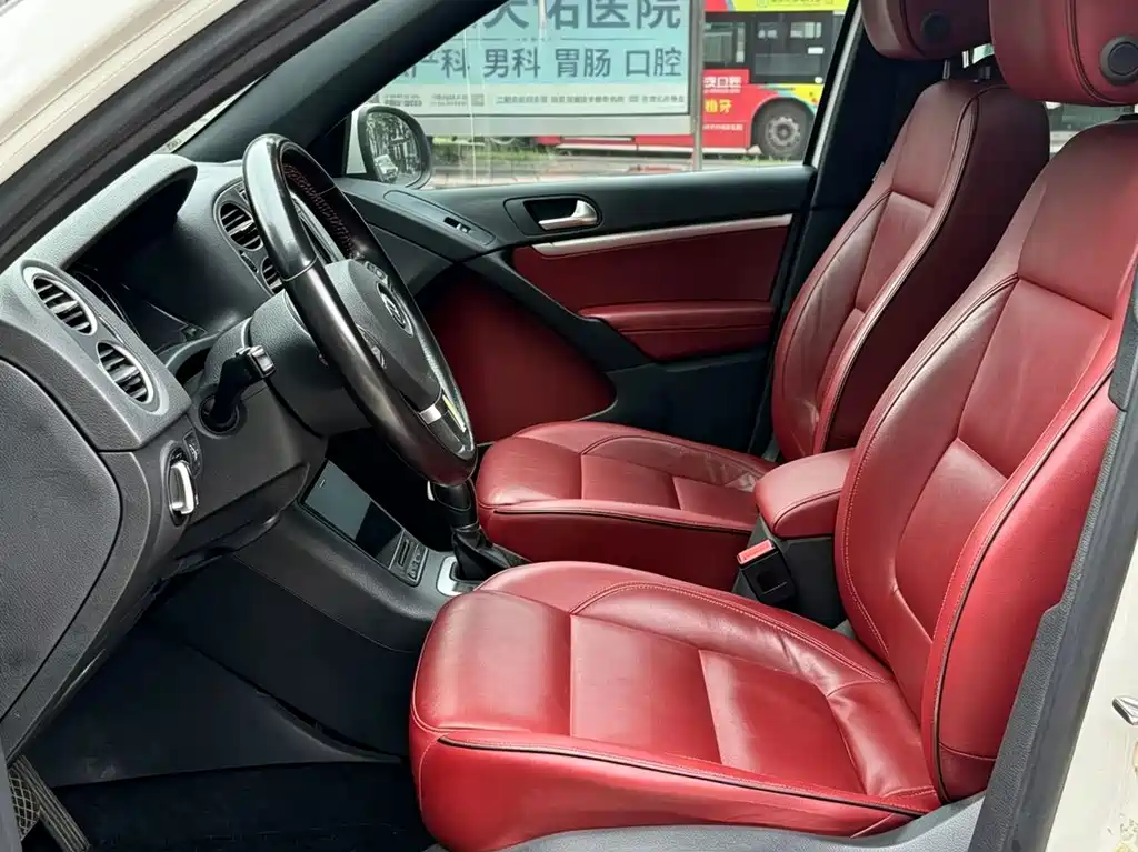 Volkswagen Tiguan — миниатюра 4