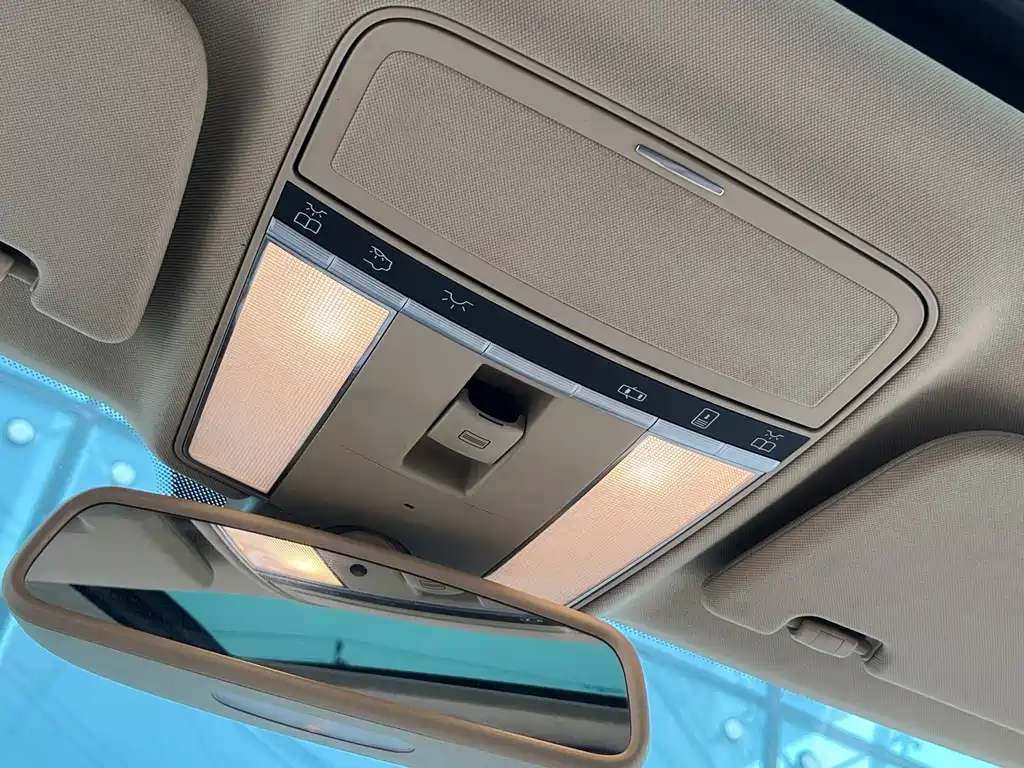 Mercedes-Benz S-Class — миниатюра 22