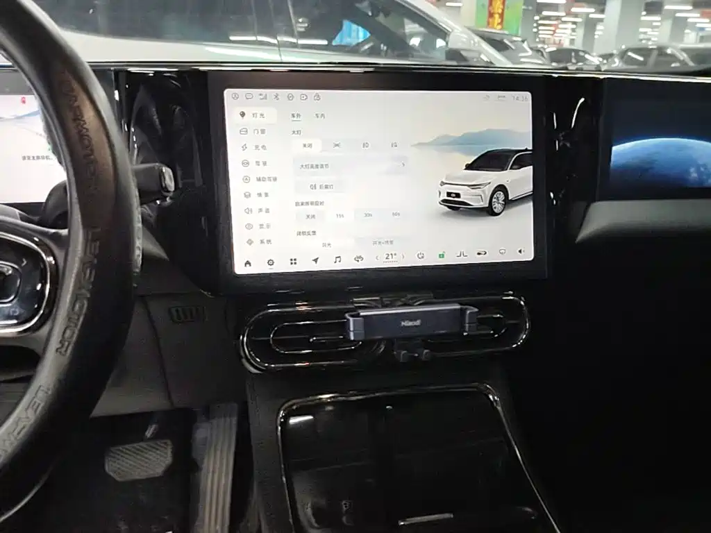 Leapmotor Leapmotor C11 — миниатюра 13