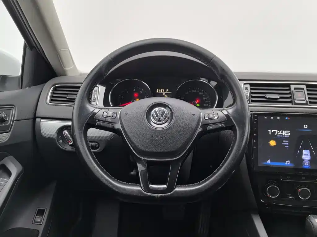 Volkswagen Sagitar — миниатюра 11