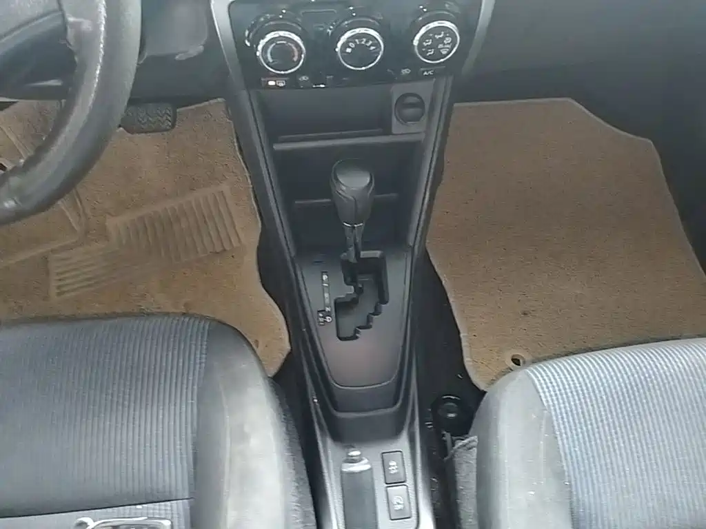 Toyota Yaris L — миниатюра 14