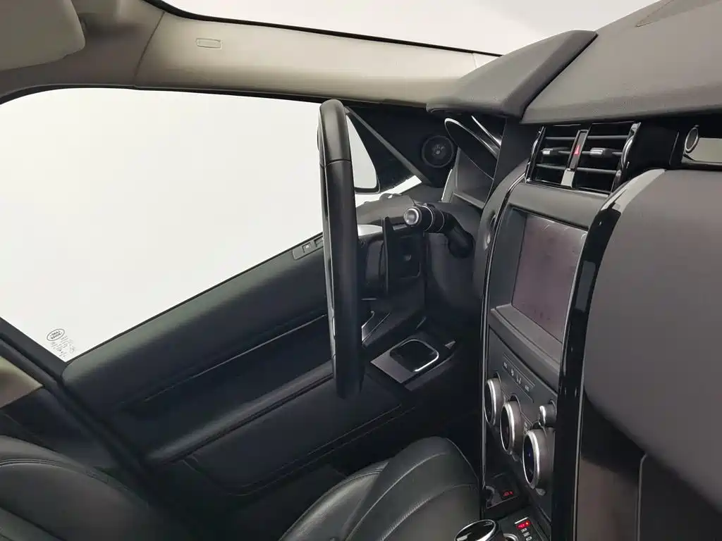 Land Rover Discovery — миниатюра 22