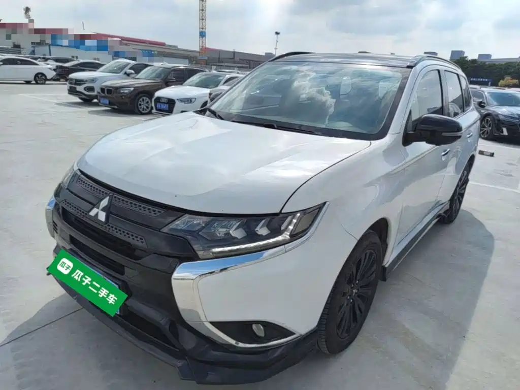 Mitsubishi Outlander — миниатюра 2