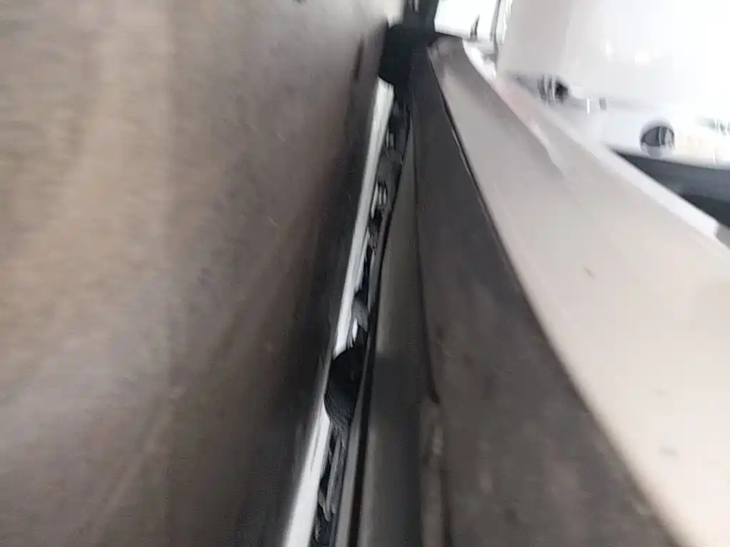 Tesla Model 3 — миниатюра 21