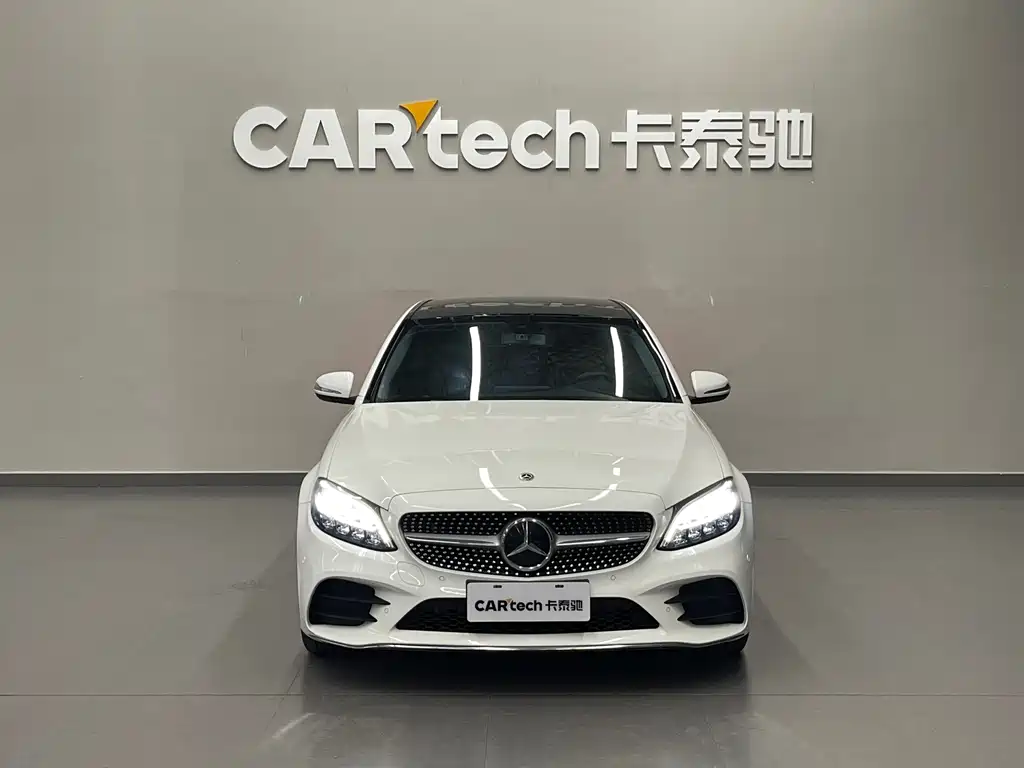 Mercedes-Benz C-Class — миниатюра 2