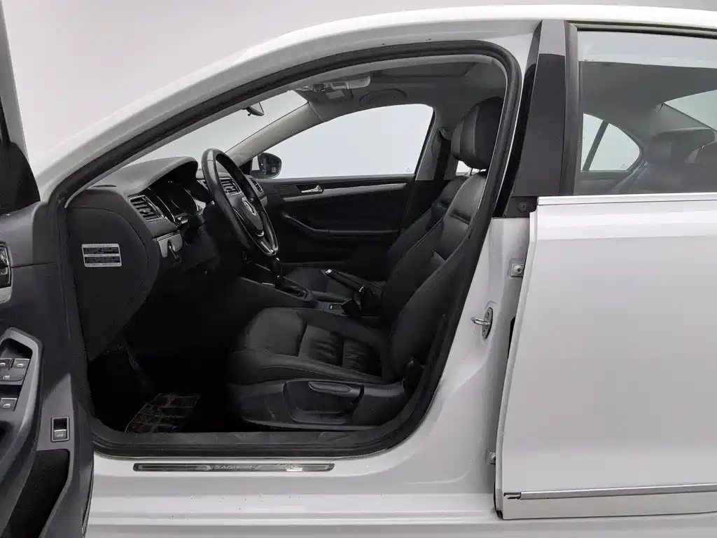 Volkswagen Sagitar — миниатюра 10