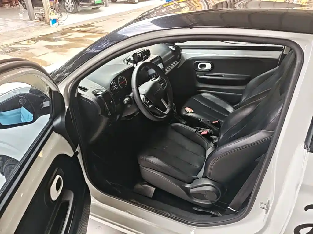 Roewe Clever — миниатюра 16