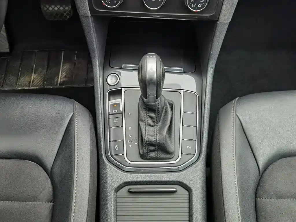 Volkswagen Golf Sportsvan — миниатюра 13