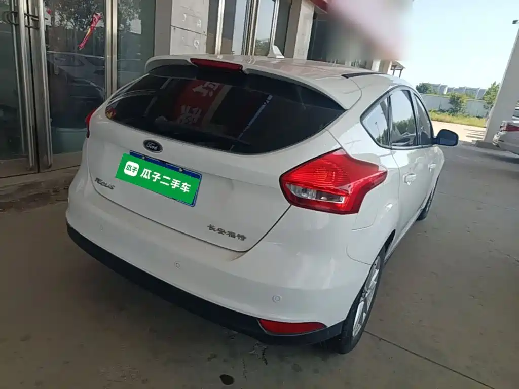 Ford Focus — миниатюра 7
