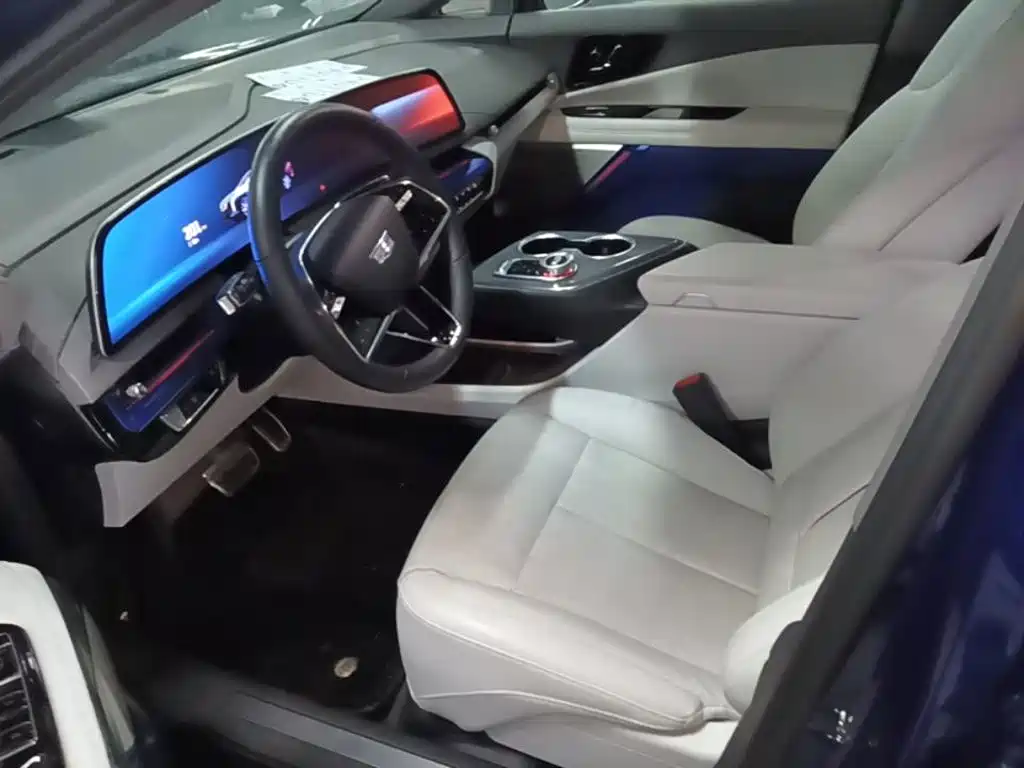 Cadillac IQ — миниатюра 15