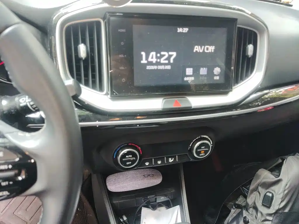 Kia KX1 — миниатюра 14