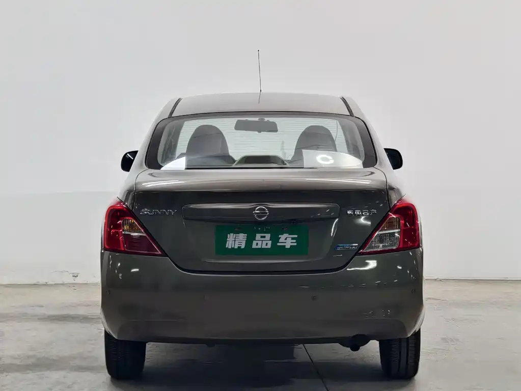 Nissan Sunny — миниатюра 5