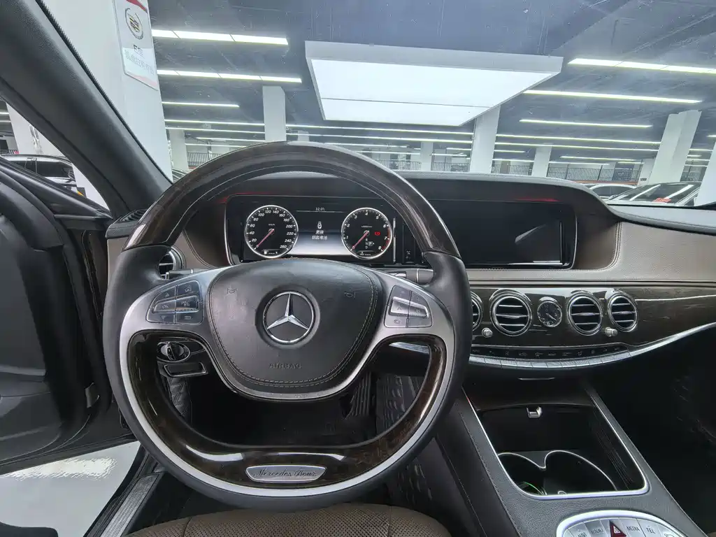 Mercedes-Benz S-Class — миниатюра 6
