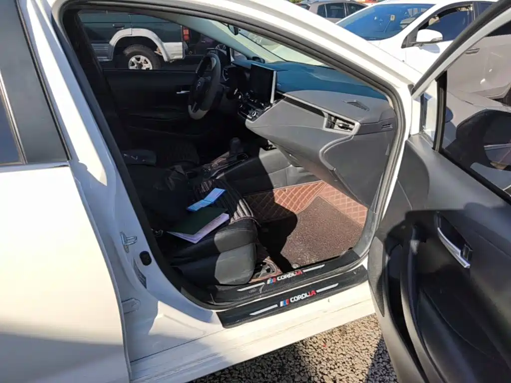 Toyota Corolla — миниатюра 9