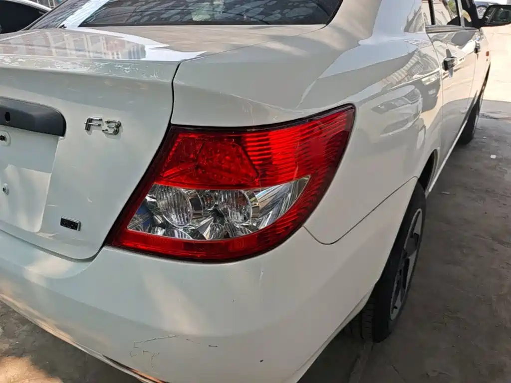 BYD F3 — миниатюра 8