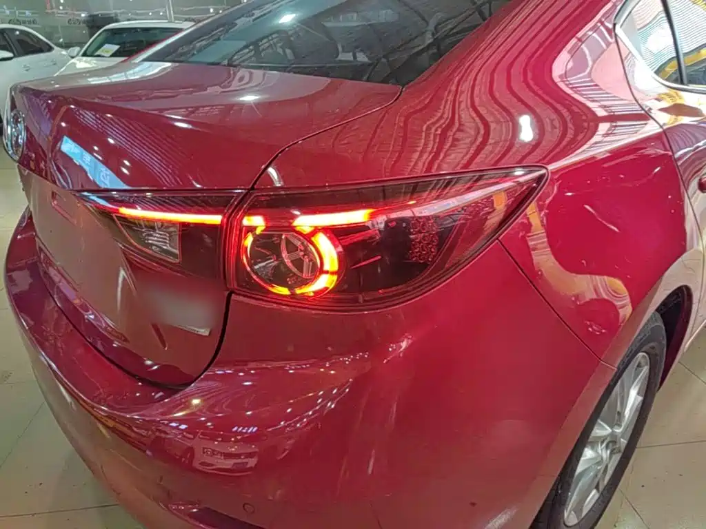 Mazda 3 Axela — миниатюра 8