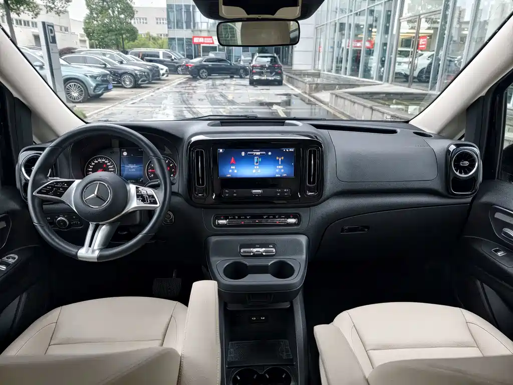 Mercedes-Benz Vito — миниатюра 6