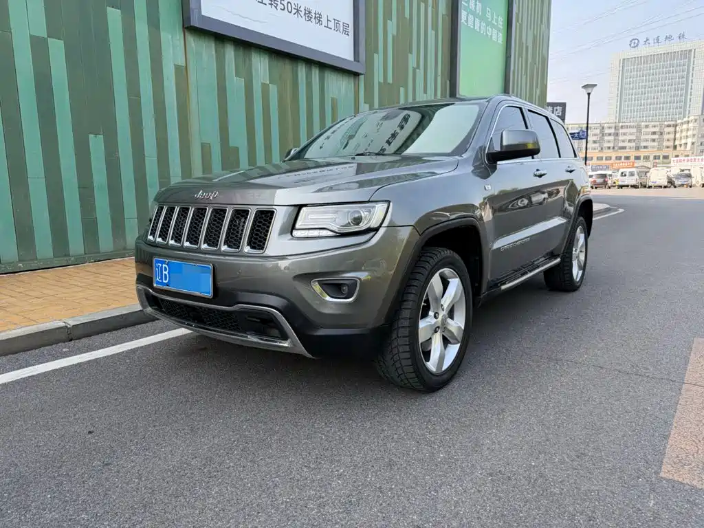 Jeep Grand Cherokee (Import)