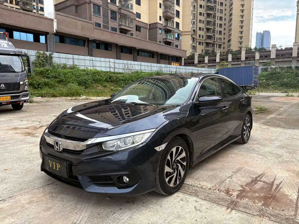 Honda Civic 2016 220TURBO CVT Luxury
