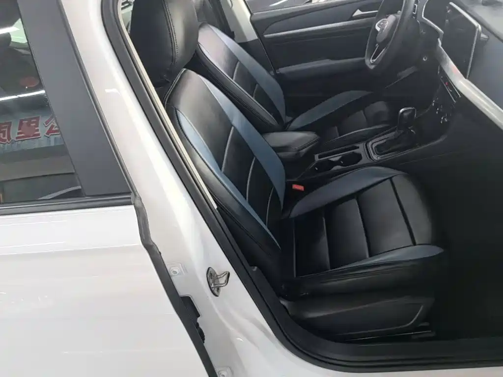 Volkswagen Lavida — миниатюра 25