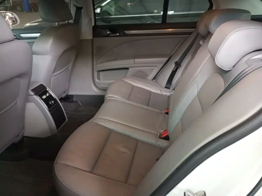 Skoda Superb — миниатюра 17