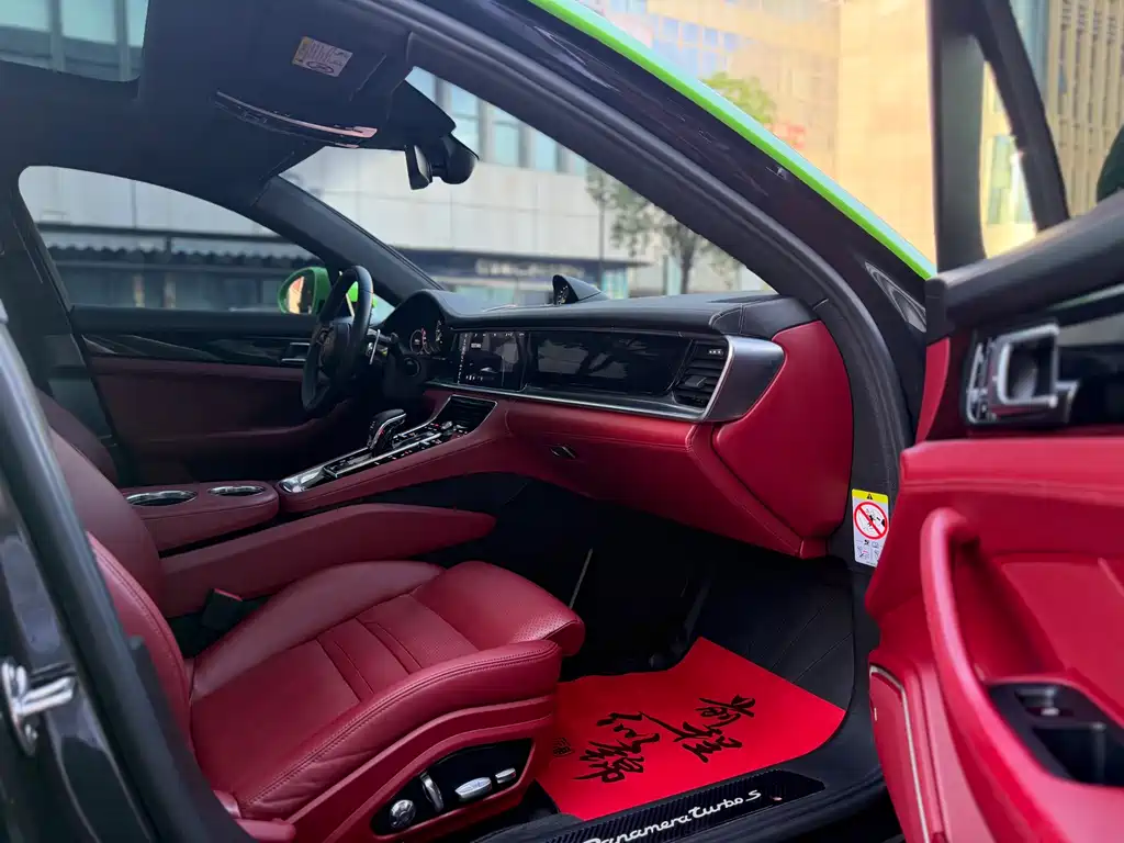 Porsche Panamera 2017 Panamera 4 E-Hybrid Executive Long Wheelbase 2.9T