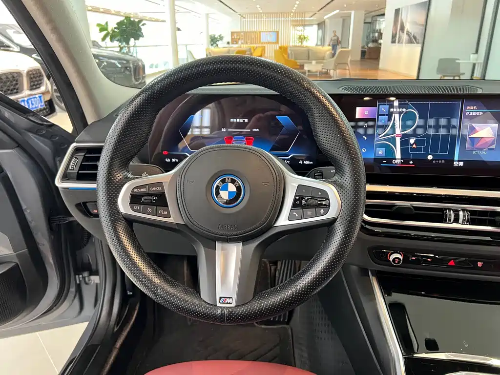 BMW i3 — миниатюра 6