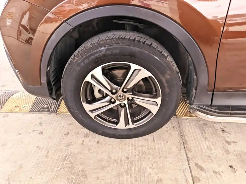 Toyota RAV4 — миниатюра 23