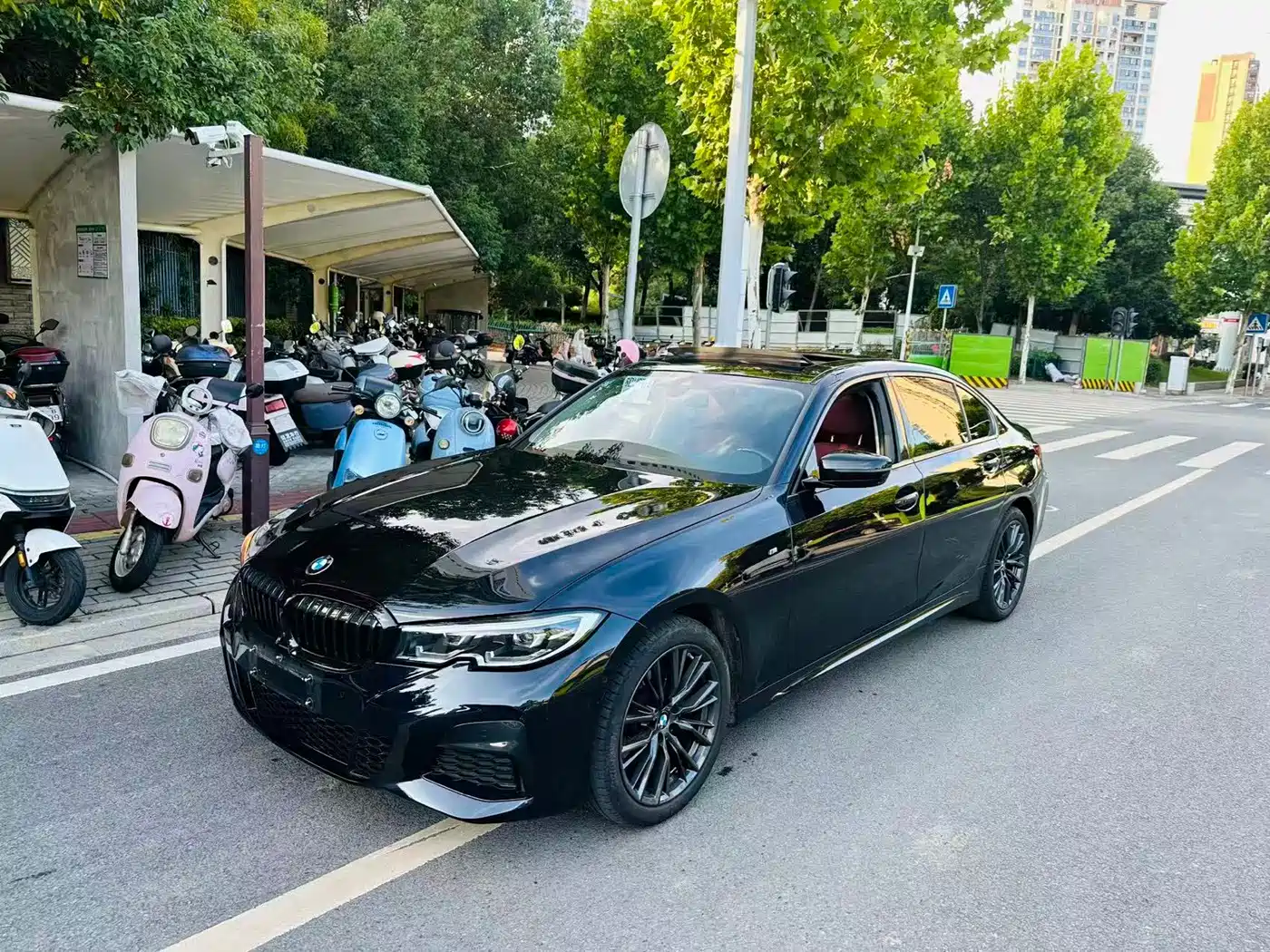 宝马3系 2022款 325Li M运动曜夜套装 2022