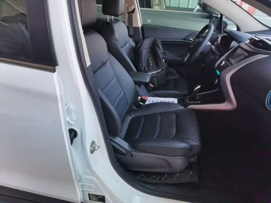 BYD Yuan EV — миниатюра 25