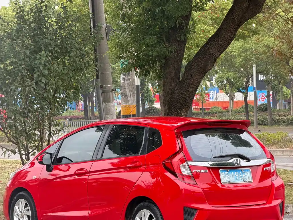 Honda Fit — миниатюра 4