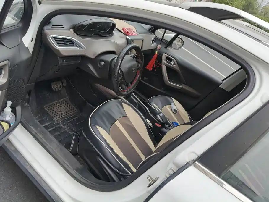 Peugeot 2008 — миниатюра 9