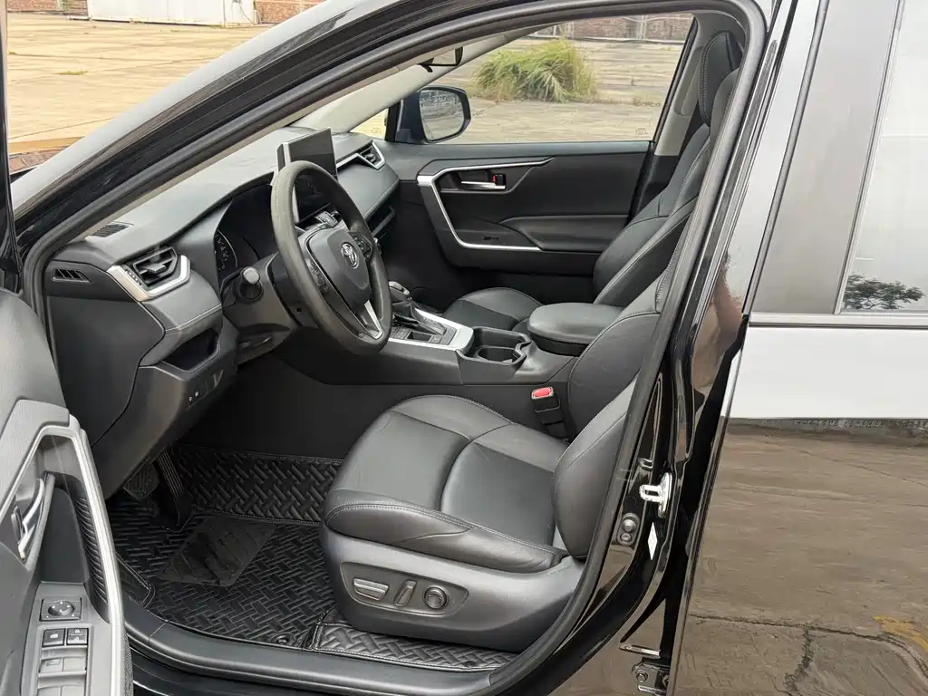 Toyota Wildlander — миниатюра 10