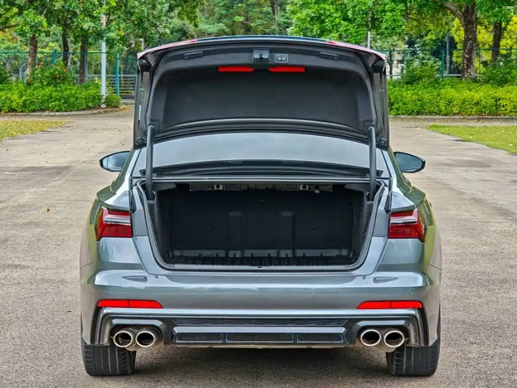 Audi A6L — миниатюра 12