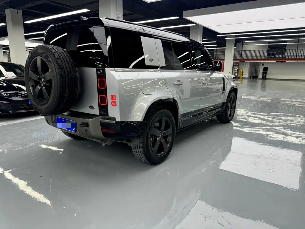 Land Rover Defender — миниатюра 15