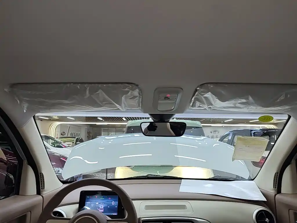 Wuling MINIEV — миниатюра 18