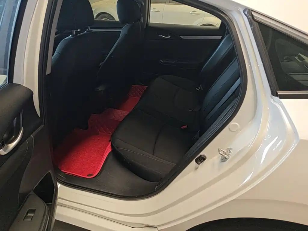 Honda Civic — миниатюра 17